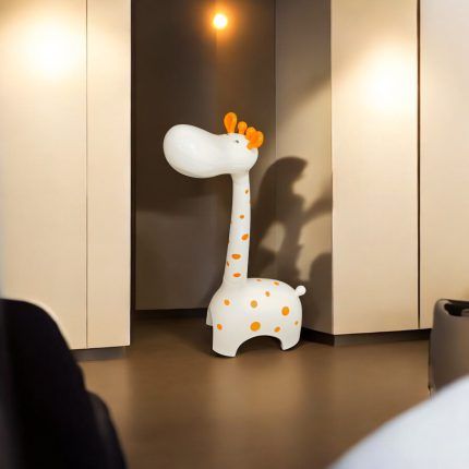 Luminaria de Mesa Jirafa Blanca c/Motas Naranja Cabeza Movil 6w 3Tonos 3Intensidades + Luz Noctura 220Vac